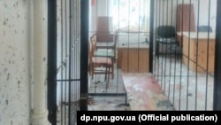 Последствия взрыва, прогремевшего в Никопольском суде Украины