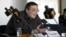 Иван Толстой представляет коллегам по Радио Свободная Европа/ Радио Свобода свою книгу "Отмытый роман Пастернака: "Доктор Живаго" между ЦРУ и КГБ". Фото 2009 года