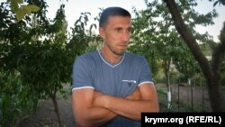 Crimean Tatar activist Rolan Osmanov (file photo)