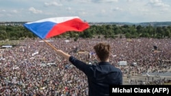 Прагадаги намойиш.