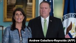 Sekretari amerikan i Shtetit, Mike Pompeo dhe ambasadorja amerikane në OKB, Nikki Haley.