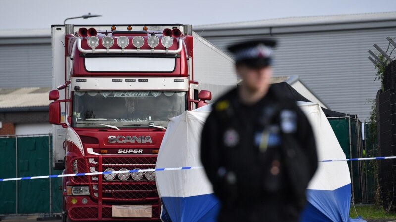 Уапсени уште двајца во врска со 39-те жртви пронајдени во камион во Британија