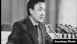 Эгемен Кыргыз Республикасынын туңгуч өкмөт башчысы Насирдин Исанов (1943–1991).