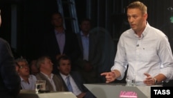 Алексей Навальный в эфире "Дождя" в 2015 году, архивное фото