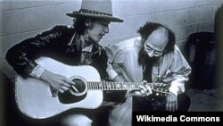 Allen Ginsberg (right) with Bob Dylan in 1975