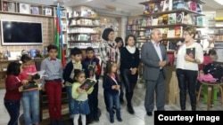 Sevinc Elsevər uşaqlar üçün "Yemlik" dərgisinin təqdimatında.