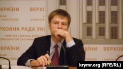  Председатель межфракционного депутатского объединения «Крым» в украинском парламенте Алексей Гончаренко 