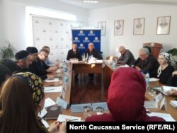 Участники круглого стола по проблеме профилактики семейно-бытового насилия