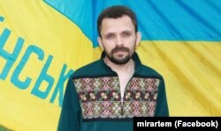 На 36-річного волонтера Артема Мирошниченка напали 29 листопада в прифронтовому Бахмуті