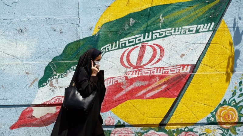 Иран тврди дека има план за одговор на санкциите од САД 