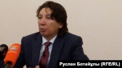 Жаксылык Жаримбетов выступает на пресс-конференции в Астане после экстрадиции в Казахстан и освобождения из-под ареста. 30 января 2017 года.