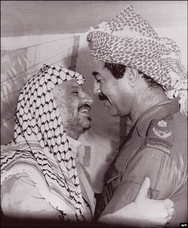 سپتامبر ۱۹۸۰ همراه یاسر عرفات.