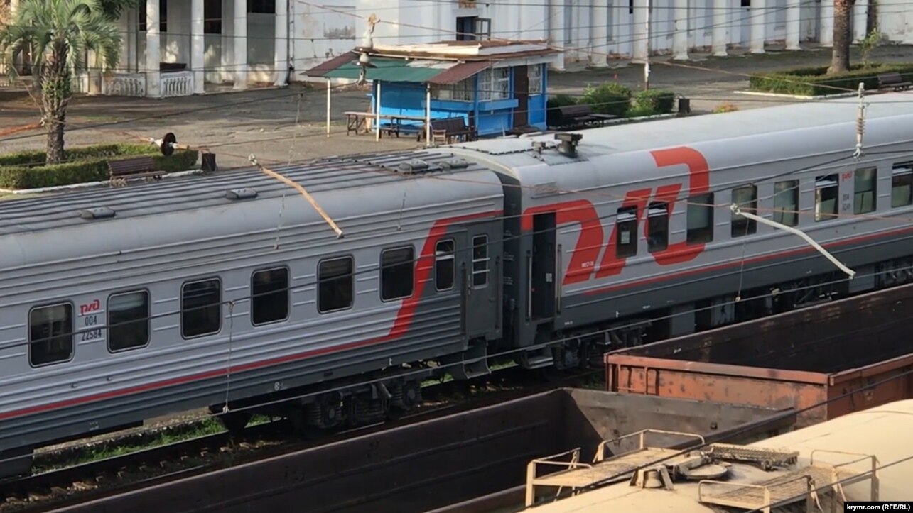 Поезд до сухуми абхазия. Железная дорога адлер сухум. Железная дорога адлер сухум. Жд станция сухум абхазия. Поезд до сухуми абхазия.