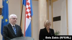 Ivo Josipović i Vesna Pusić u obraćanju novinarima, 7. ožujka 2012.