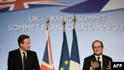 Британскиот премиер Дејвид Камерон и францускиот претседател Франсоа Оланд