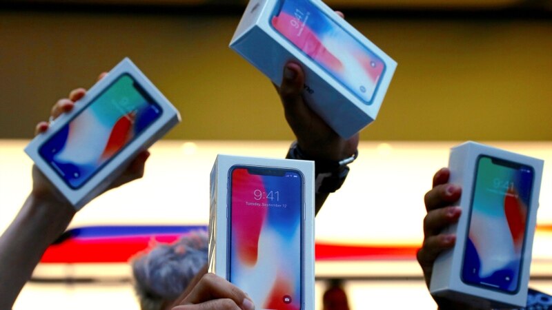 Ширкати Apple истеҳоли iPhone-ҳои навро маҳдуд мекунад