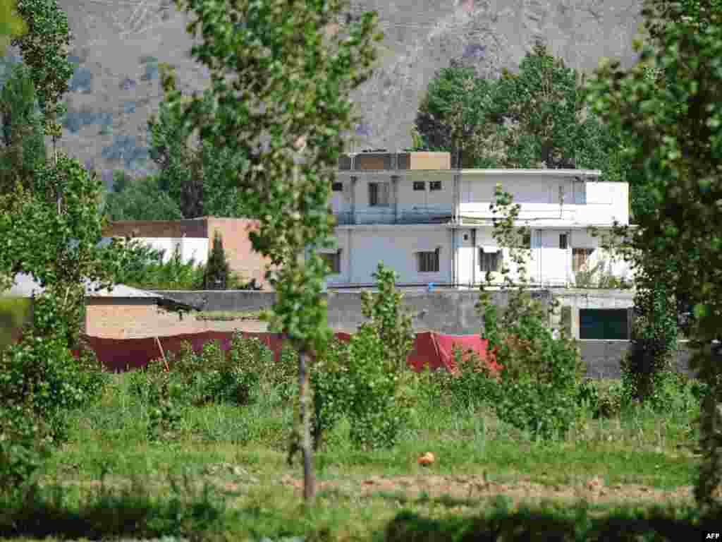 ویلایی در ایبت‌آباد پاکستان که اسامه بن‌لادن در آن به‌سر می‌برد؛ پس از حمله آمریکاییان به این ویلا