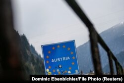 Austria s-a opus în 2022 aderării României și Bulgariei la Schengen, decizie criticată de către reprezentanții Comisiei Europene și ai Parlamentului European.