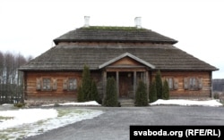 Дом-музэй Тадэвуша Касьцюшкі ва ўрочышчы Марачоўшчына каля Косава