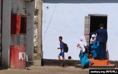 Анальды секс туралы бірінші сабақ Кунилингус порно gif