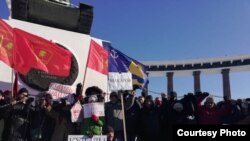 Народный сход в Южно-Сахалинске против передачи Курильских островов Японии 