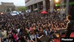 Armenia - A pre-election rock concert organized by the opposition Yelk aliance in Yerevan, 21Apr2017.