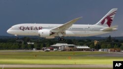 “Qatar Airways” авиаширкатига тегишли Boing 787 учоғи