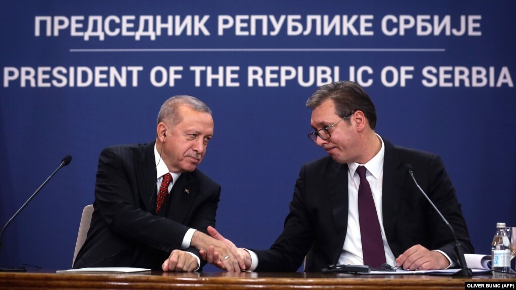 Presidenti i Turqisë, Recep Tayyip Erdogan dhe presidenti i Serbisë, Aleksandar Vuçiq. Beograd, tetor, 2019.
