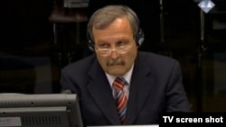 Milan Martić tokom suđenja u Haškom tribunalu, 9. maj 2013. 