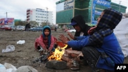 تعدادی از کودکان فقیر در کابل 