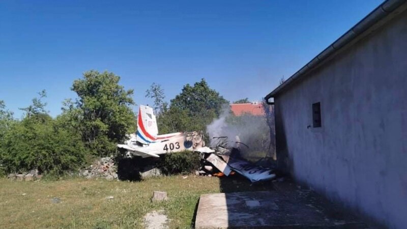 Rrëzohet aeroplani ushtarak në Kroaci, dy të vdekur