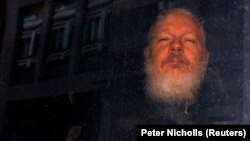 Themeluesi i Wikileaks-it, Julian Assange.