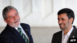 Brazilian President Luiz Inacio Lula da Silva (left) with Iranian counterpart Mahmud Ahmadinejad in Brasilia in November