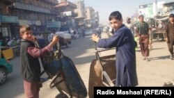 اطفال کارگر در افغانستان 