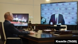 Путин на видеосвязи с Собяниным, 27 мая 2020 года