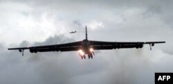 B-52 учагы
