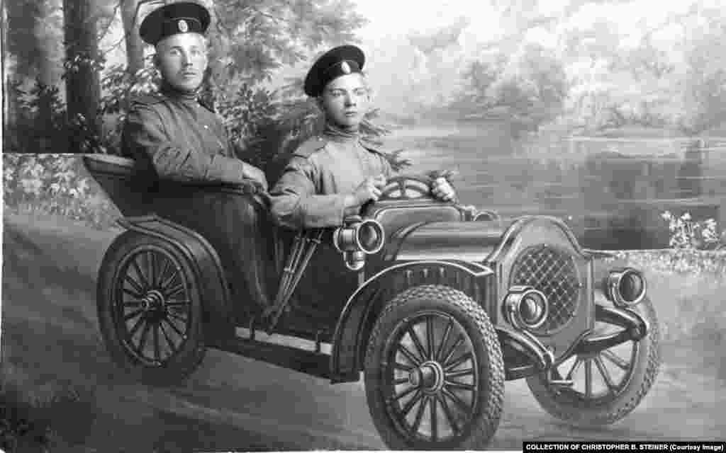 As well as rowboats, Russians also posed in cars...