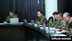 Внеочередное заседание правительства Армении, Ереван, 8 октября 2013 г. (Фотография - пресс-служба правительства Армении)