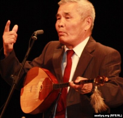 Хатшы мен бастық жыныстық қатынасқа түскен видео Кари тәтті порно