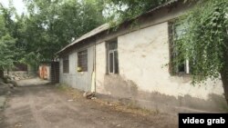 Дом, который снимает в Каскелене переехавшая из Афганистана семья казахов.