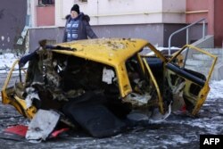 Dozens of people have been killed in an escalation of fighting in eastern Ukraine in recent weeks. (file photo)