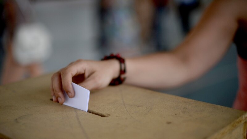 Во Чиле се гласа за избор на лица кои ќе го пишуваат новиот устав