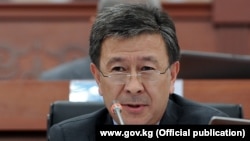 Аскарбек Шадиев, Қырғызстан парламентінің депутаты.