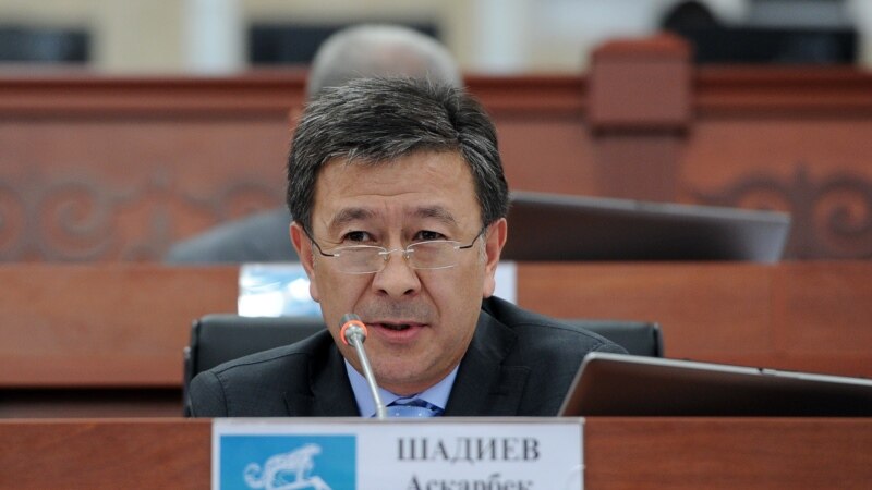 Объявленный в Кыргызстане в розыск депутат вылетел в Нью-Йорк через Таджикистан и Россию
