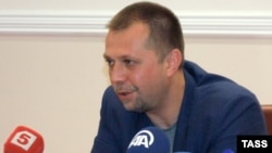 Александр Бородай дает пресс-конференцию в Донецке