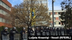 Policijsko obezbeđenje za zasedanje Skupštine Kosova