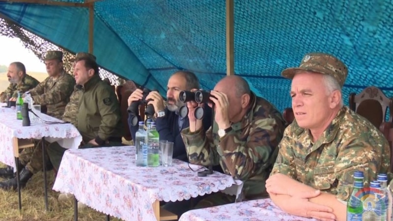Азербайджан назвал «провокацией» учения армянских военных в Карабахе