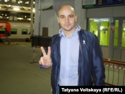 Андрей Пивоваров вернулся в Санкт-Петербург после освобождения из костромского СИЗО, сентябрь 2015 года