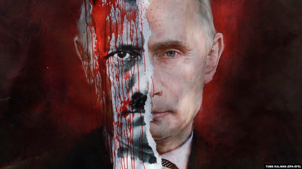 Плакат із зображенням президента Росії Володимира Путіна під час акції протесту біля посольства Росії в Латвії проти російського вторгнення до України. Рига, 17 березня 2022 року 