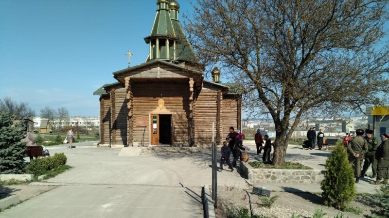 Симферополь: в церквях Московского патриархата проводят открытые богослужения
